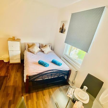 One Bed Studio Flat In Central London Apartment Exterior photo
